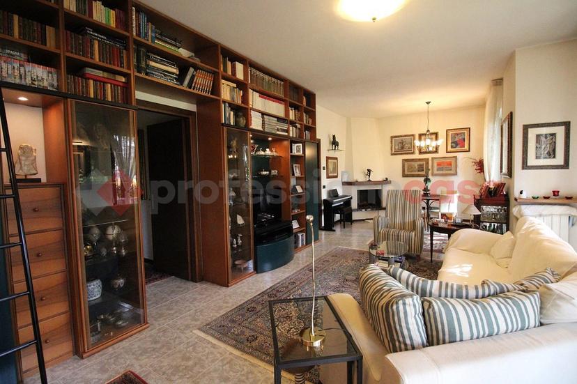 Villa in Viale della Vittoria 7, Vaprio d'Adda — foto 2 di 5