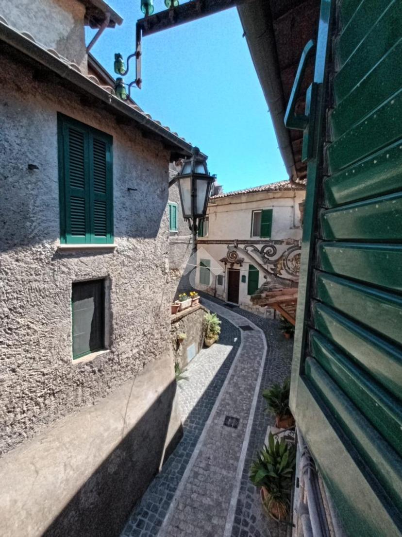 Bilocale in Via Mazzini 90, Olevano Romano