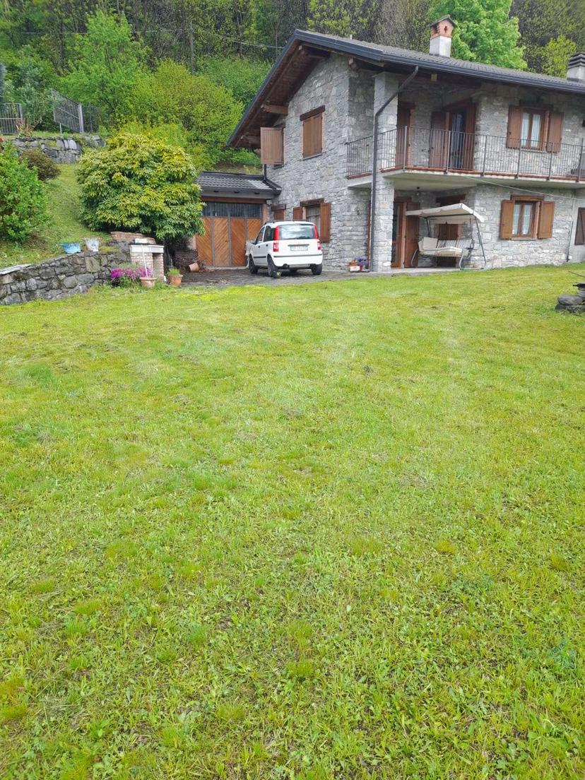 Casa indipendente in Regione Pra di Vico S.N.C., Valchiusa — foto 4 di 5