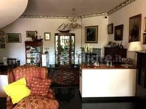 Villa in Via Eschilo 54, Roma