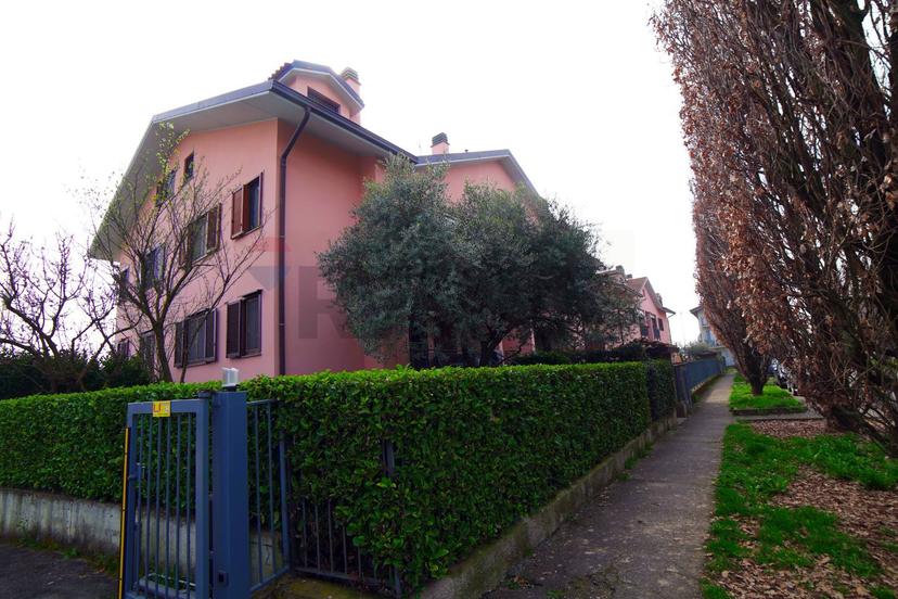 Bilocale, Trezzano Rosa