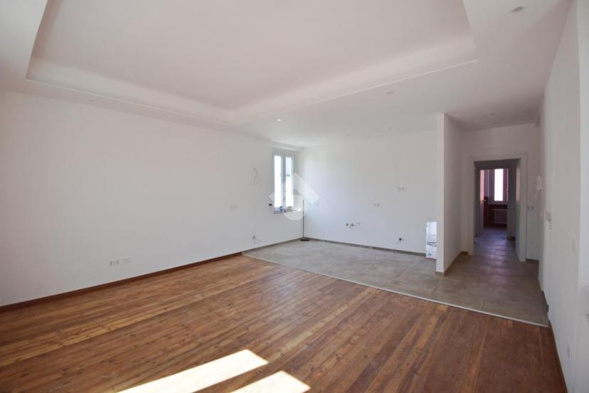 Casa indipendente in Via Strusiglia 23, Ivrea — foto 3 di 5