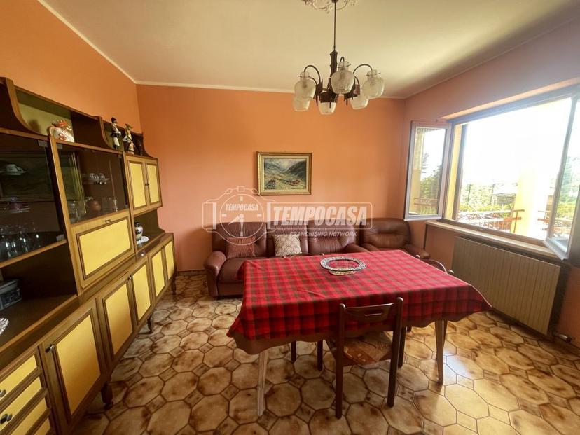 Casa indipendente in Borgata Trucco 2, Castelnuovo Nigra — foto 2 di 5