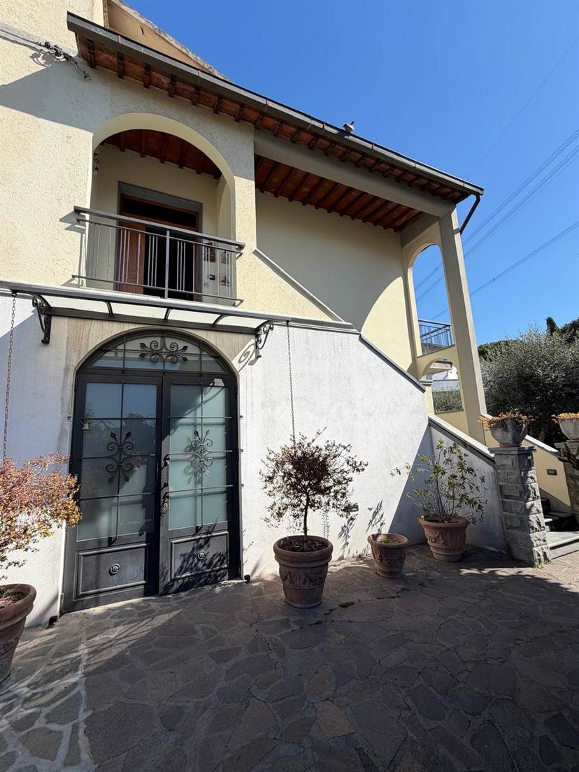 Villa in Via Fucini, Calenzano