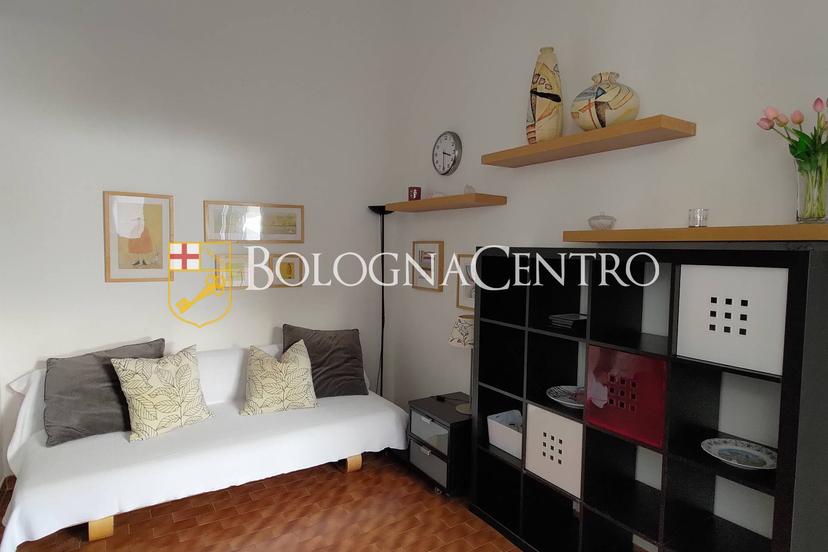 Bilocale in Via Sant'alò, Bologna
