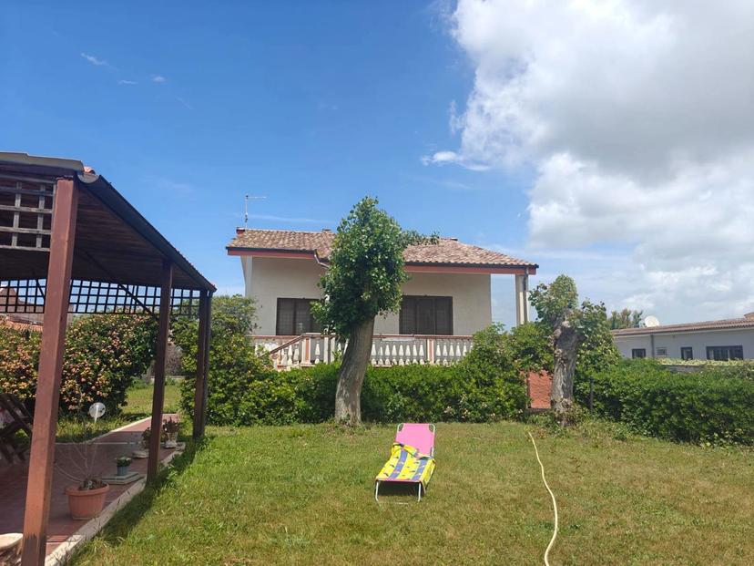 Villa in Via dei Nautili 70, Fiumicino — foto 2 di 5