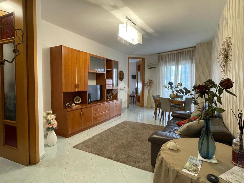Trilocale in Via Napoli 159, Casalnuovo di Napoli — foto 3 di 5
