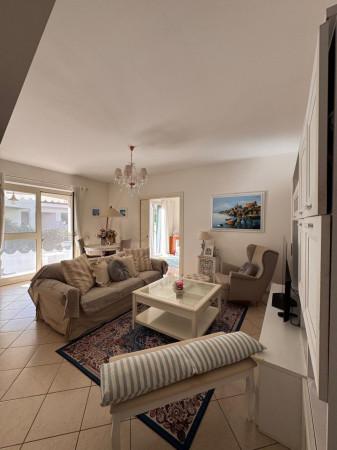 Villa plurifamiliare in Via Lombardia 102, Anzio