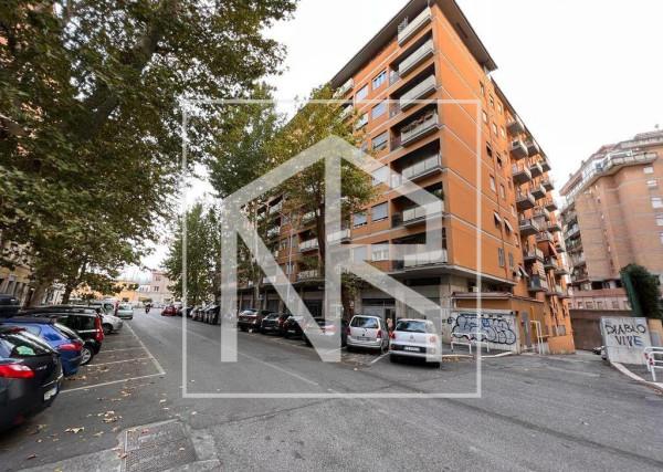 Bilocale in Via Antonio Baldissera, Roma