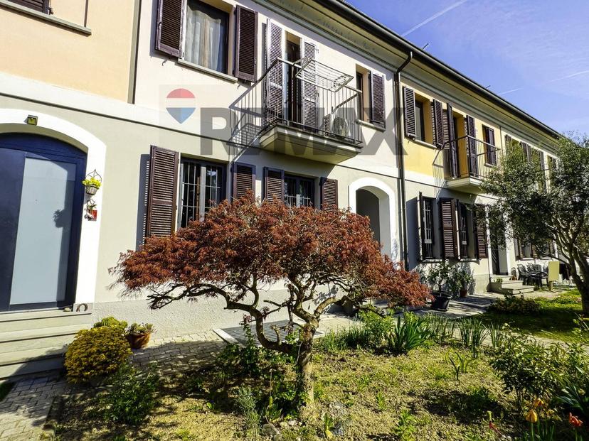 Villa a schiera in Via Fratelli di Dio 6, Mediglia — foto 2 di 5
