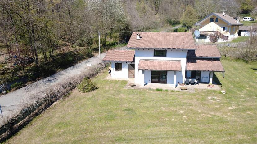 Villa in Via Circonvallazione 23, Vialfrè — foto 2 di 5