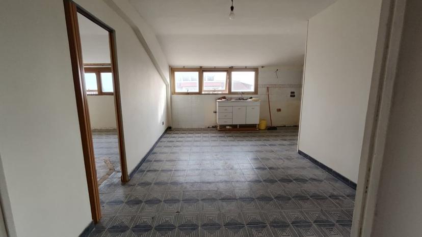 Appartamento in Via Umberto Grosso 20, Roma