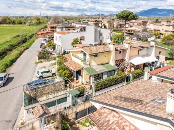 Villa a schiera in Via Montottone 78, Roma