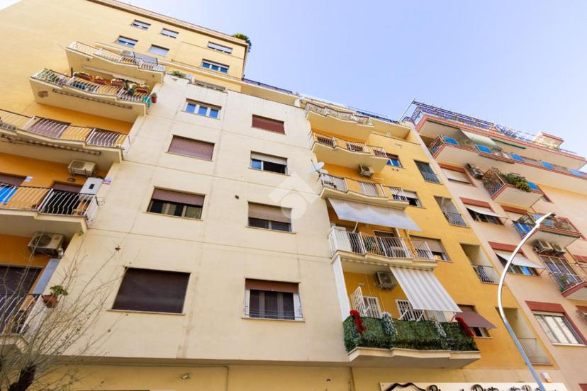 Bilocale in Via Baldassarre Orero 21, Roma