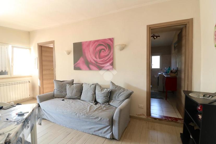 Casa indipendente in Via 2° Stradone Muti 47, Genzano di Roma — foto 3 di 5