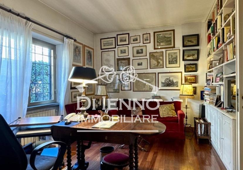 Casa indipendente in Via Pieve di Cadore 10, Roma