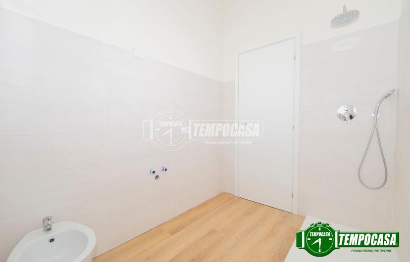 Trilocale in Via Duchessa Marianna, Besate — foto 3 di 5