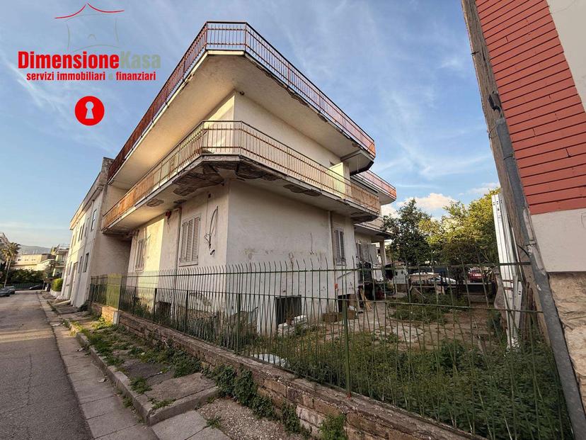 Trilocale in Via Parini 3, Cimitile — foto 3 di 5