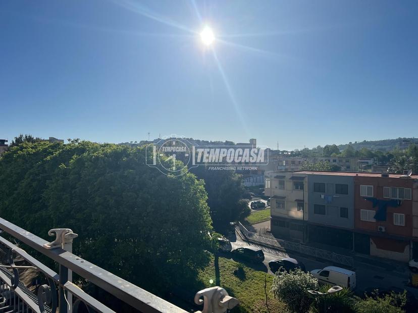 Trilocale in Via Nabucco, Napoli