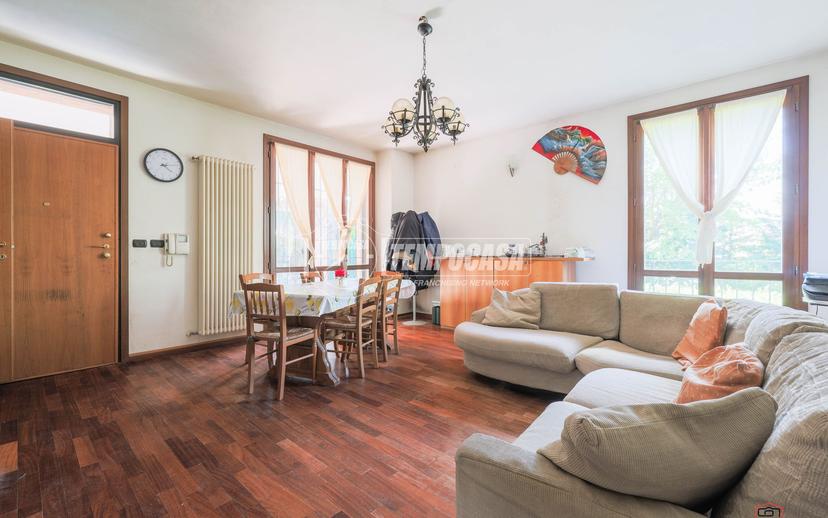 Appartamento in Via N. Carnevali, Imola