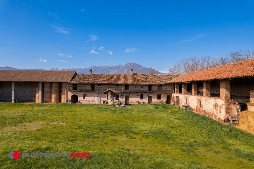 Cascina in Via Rio Torto 1, Frossasco — foto 3 di 5