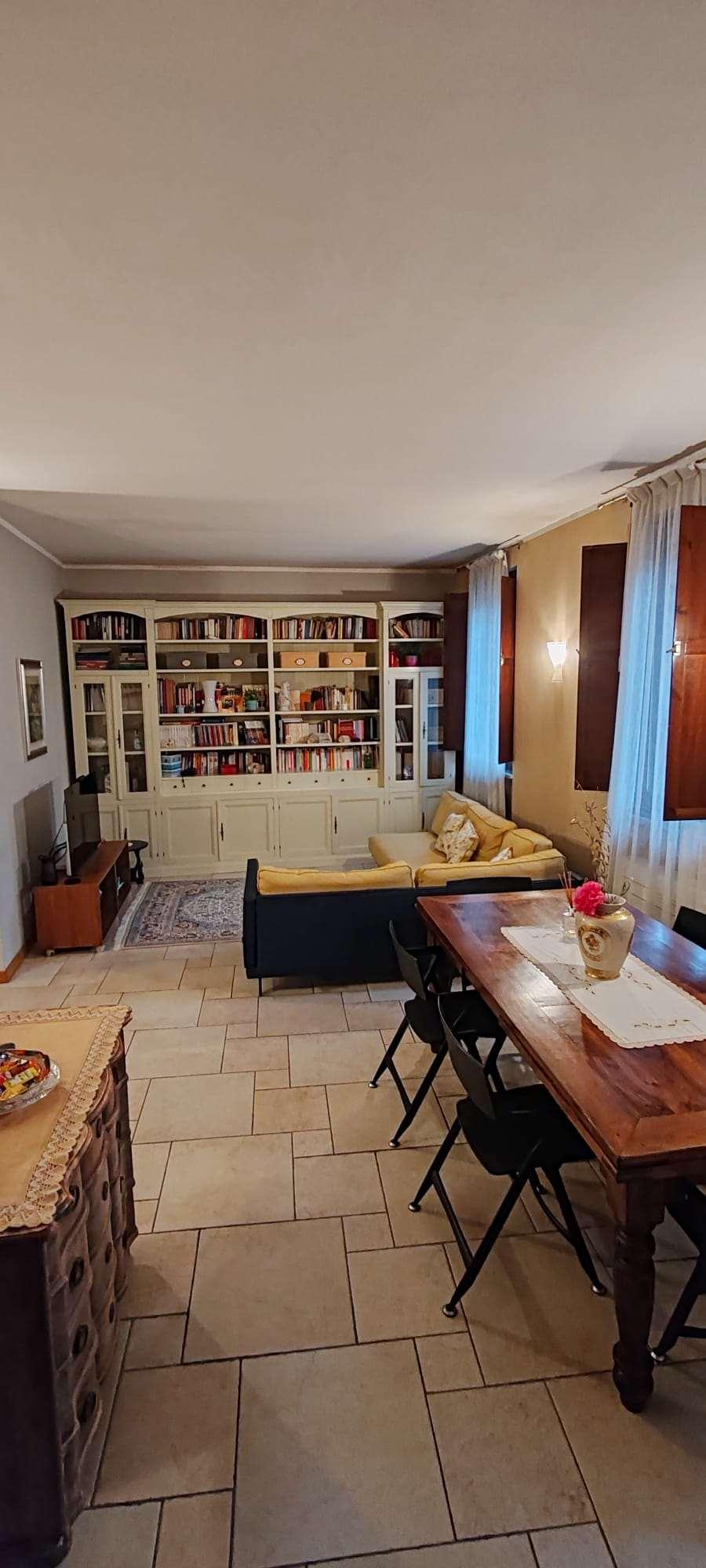 Trilocale in Corte Belgioioso 1, Locate di Triulzi