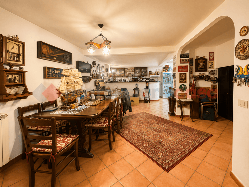Appartamento in Via Arrigo Minerbi 25, Roma