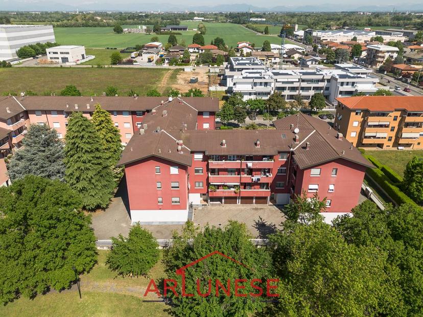 Trilocale in Via Kolbe 7/B, Villa Cortese — foto 4 di 5