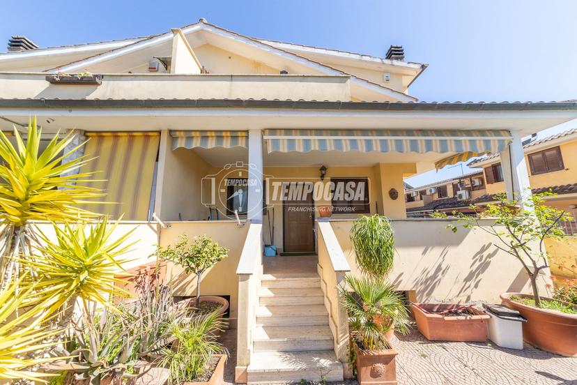 Villa a schiera in Via Atene 44/a, Ladispoli — foto 2 di 5