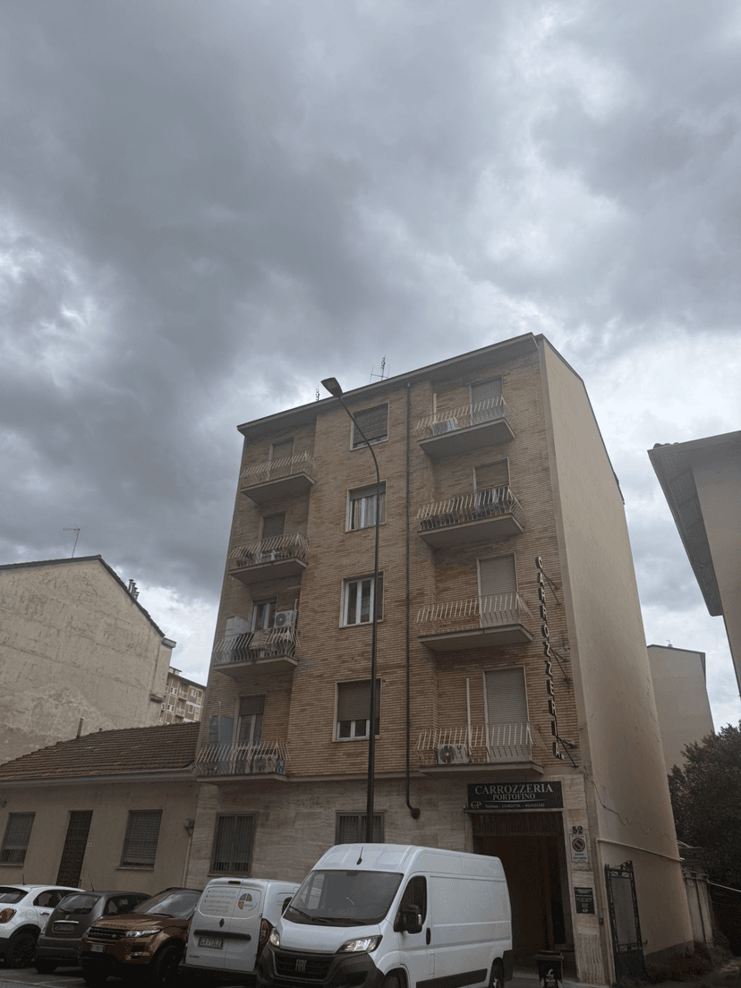 Trilocale in Via Gaspero Barbera 32, Torino