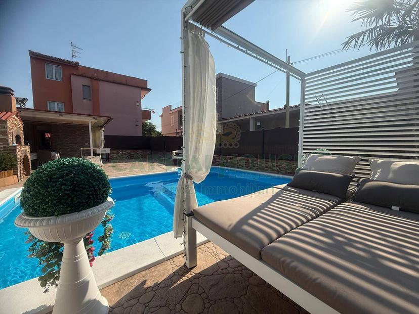 Casa indipendente in Via Passariello, Pomigliano d'Arco