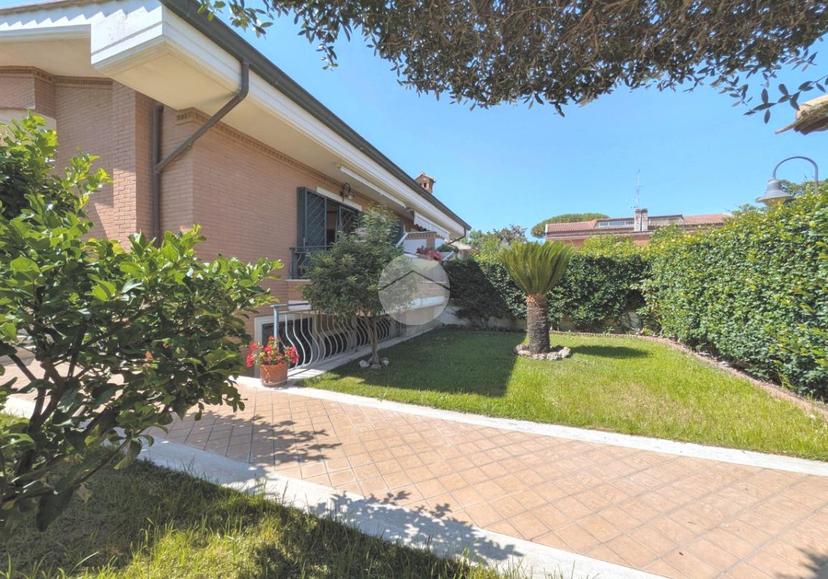 Villa a schiera in Via Icaro 32, Ciampino — foto 4 di 5