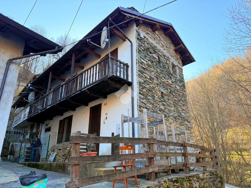 Casa indipendente in Strada Comunale da col San Giovanni a Richiaglio 43, Viù