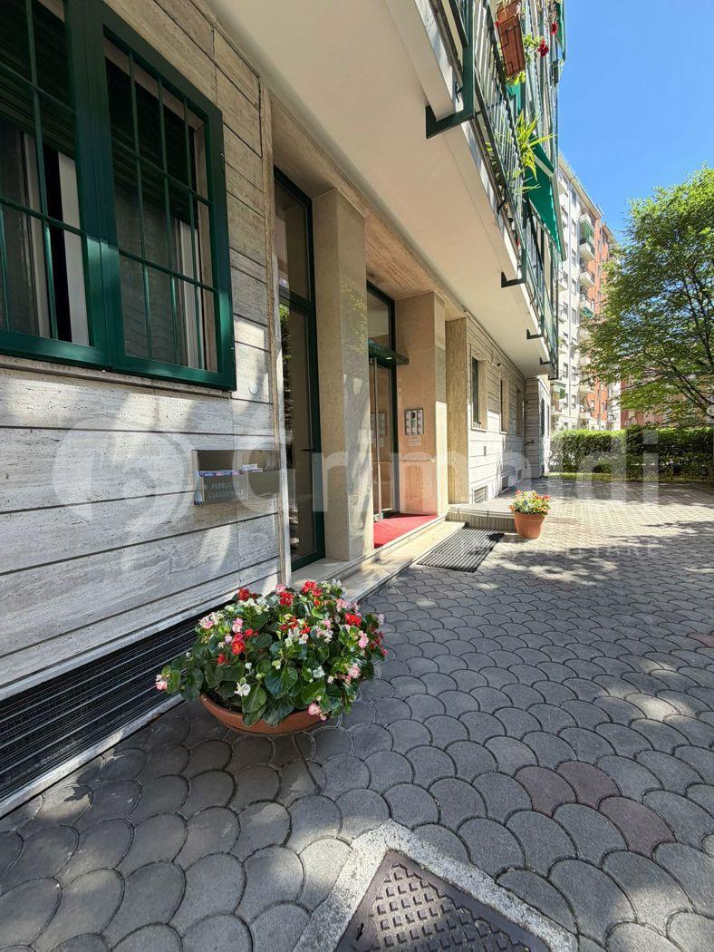 Bilocale in Via Cagliero 9, Milano