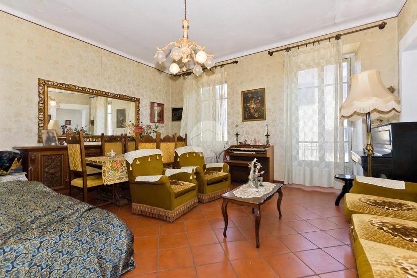 Appartamento in Via Carlo Alberto 8, Chieri