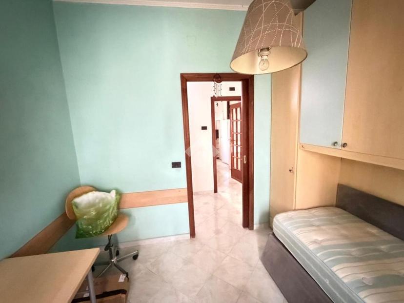 Trilocale in Via Dalbono 37, Portici