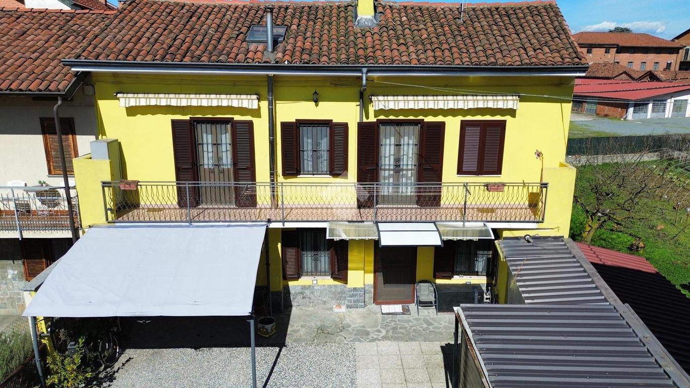 Casa indipendente in Via Isolabella 21, Poirino