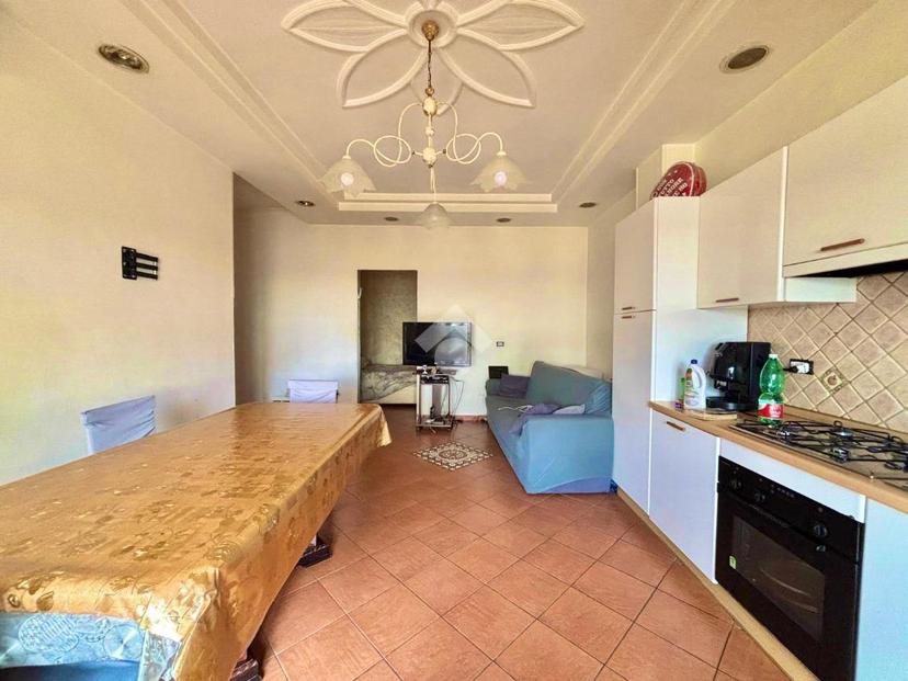 Trilocale in Via Costantino Grimaldi 36, Napoli