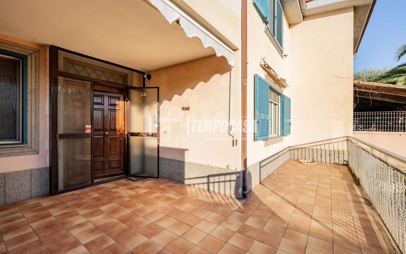 Casa indipendente in Via Valderòa 65, Fiumicino — foto 2 di 5