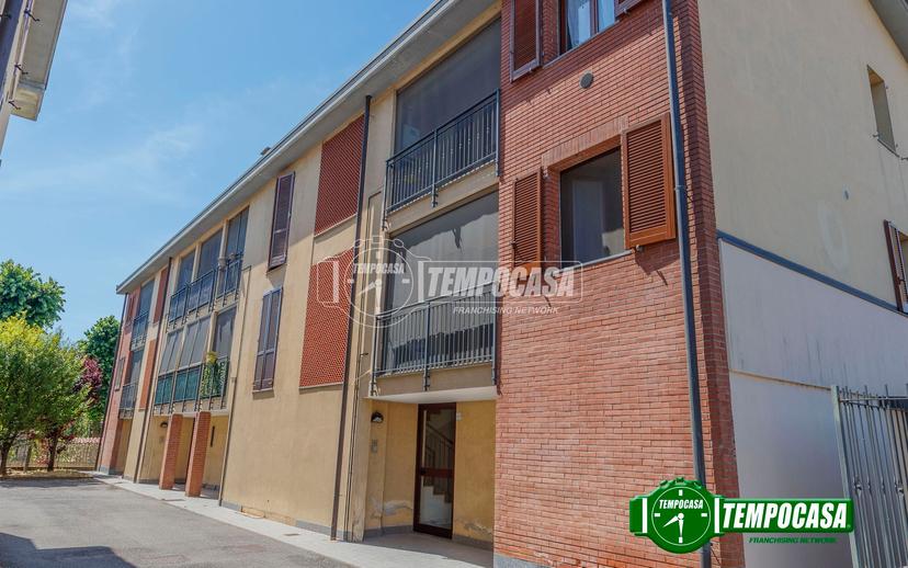 Trilocale in Via Madre Teresa di Calcutta, Vernate — foto 4 di 5