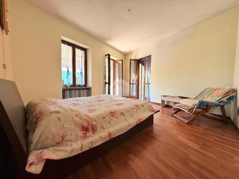 Casa indipendente in Via delle Torri 46, Rocca Canavese