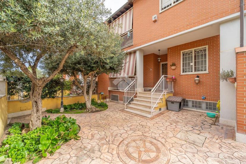 Villa a schiera in Via Cesare Brandi 14, Roma
