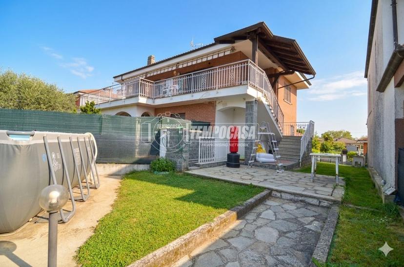 Villa a schiera in Viale Paradiso 23/a, Rivarossa