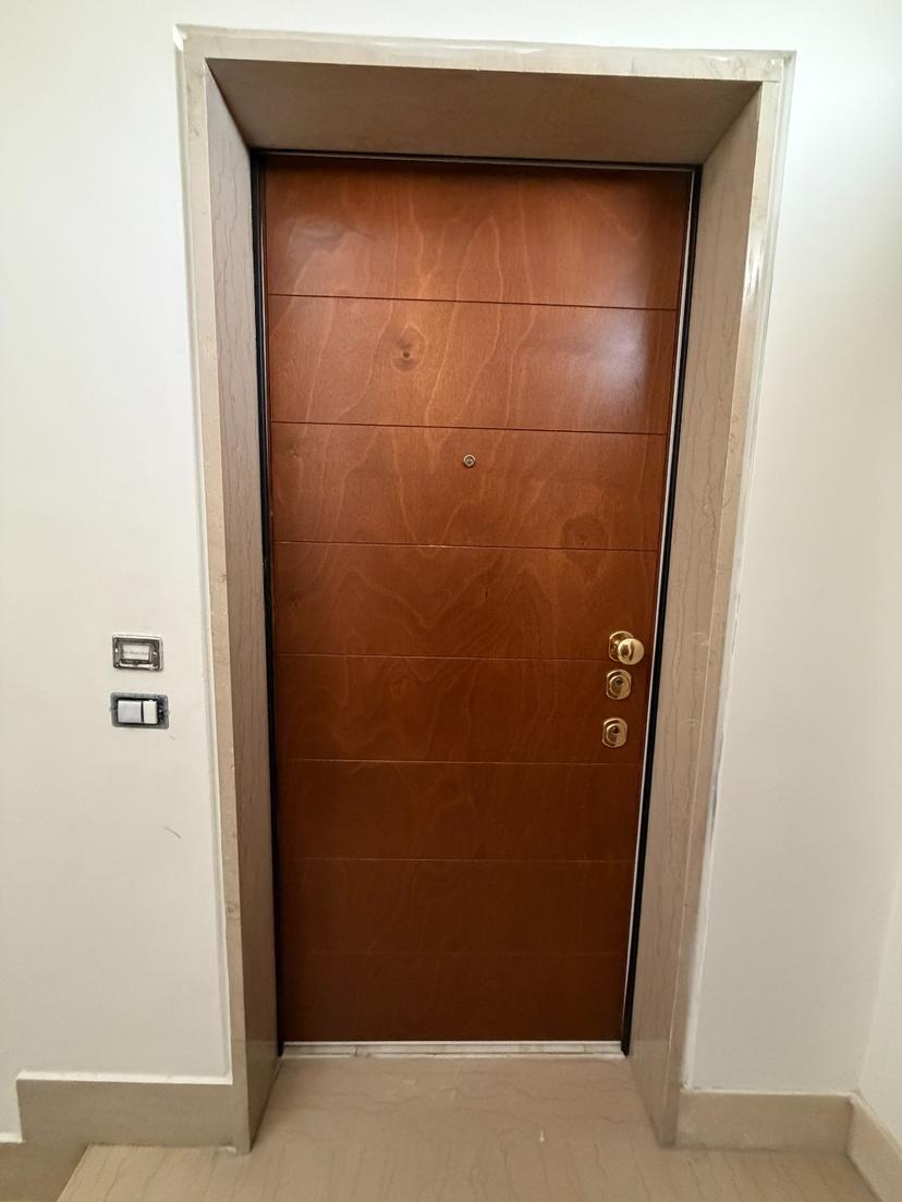 Trilocale in Via Niobe 13, Roma