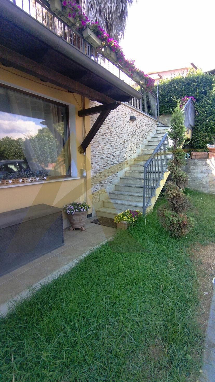 Villa unifamiliare, Lariano — foto 3 di 5
