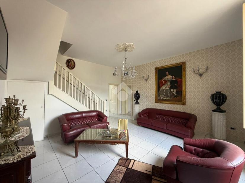 Appartamento in Corso San Giovanni a Teduccio 898, Napoli