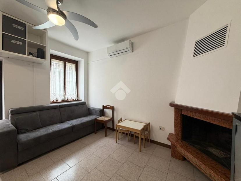 Bilocale in Via Cavour 29, Grezzago — foto 3 di 5
