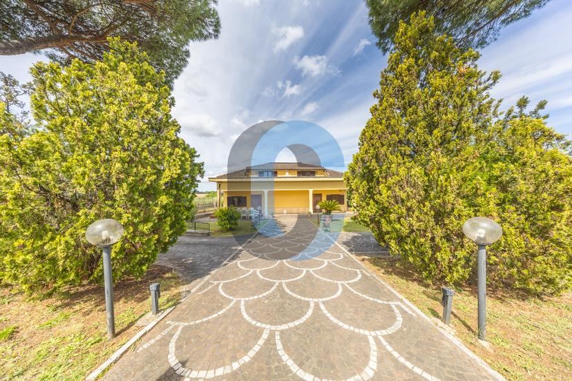 Villa in Via Montecompatri Colonna, Monte Compatri — foto 2 di 5