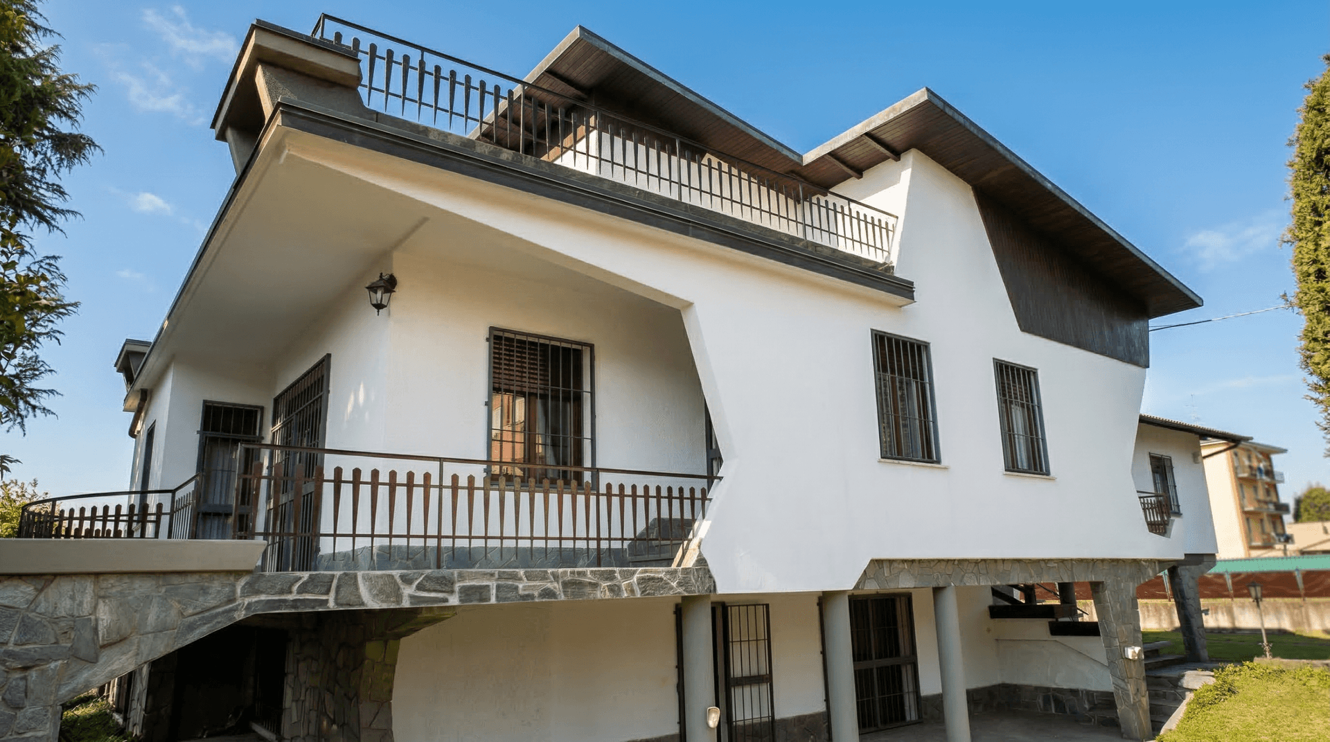 Villa bifamiliare in Via Edmondo De Amicis 7, San Vittore Olona