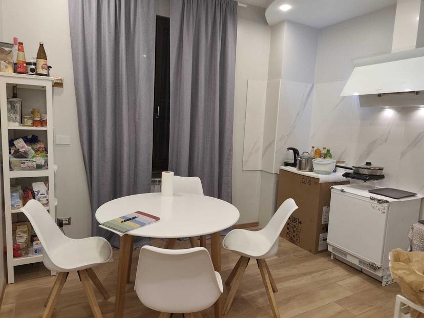 Trilocale in Via Lauro Rossi 25, Torino
